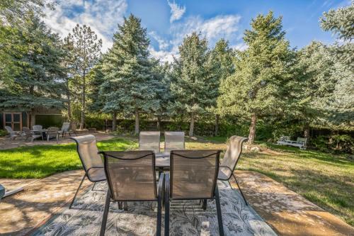 Bright & Cozy House Centennial Littleton 3 Bed 3 Bath in Centennial