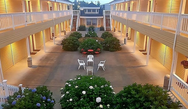 Budget-friendly Accommodation! 3 Pet-friendly Units, Free Onsite Parking in Enumclaw