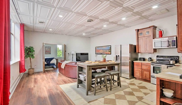 Charming Front Royal Retreat ~ 1 Mi to River!