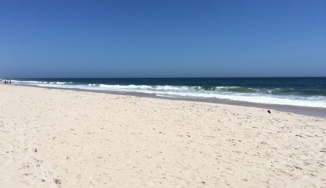 Charming Modern Beach Cottage 1 Block Off Dune Rd Steps To Ocean Beach And Bay