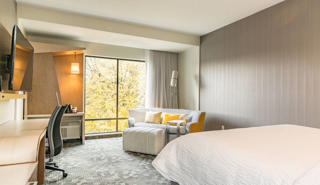 Courtyard by Marriott West Springfield in West Springfield