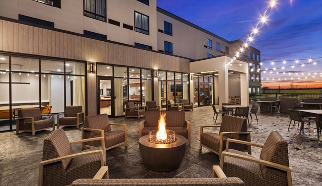 Courtyard by Marriott Bettendorf