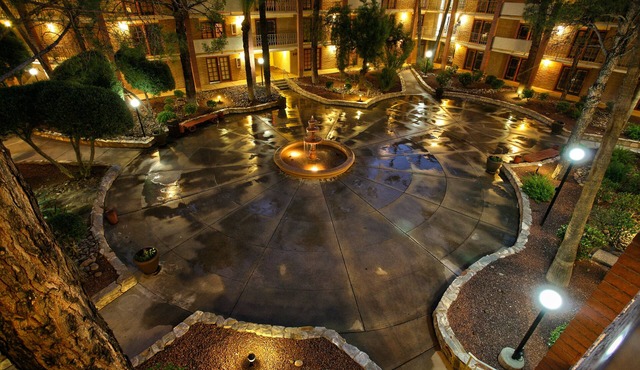 DoubleTree Suites by Hilton Tucson Airport