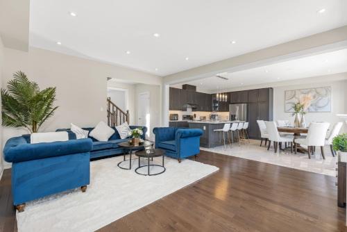 Executive 5BR-4BATH Detached Bramp/Miss Border