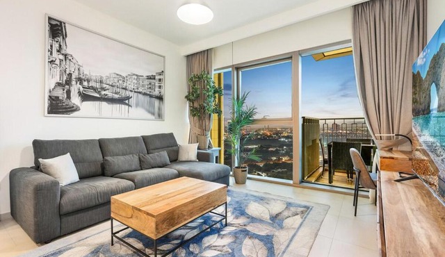FIRST CLASS 1BR Modern Comfort in the City