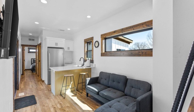 Modern Tiny home on St Anthony sand Dunes