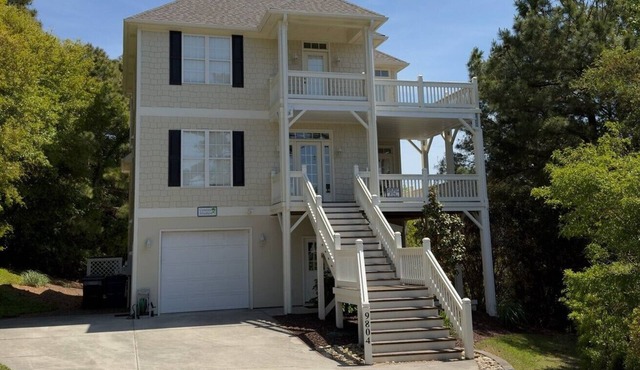 Oceanside Interior,Private Pool,Golf Cart,located in the Dolphin Ridge Community