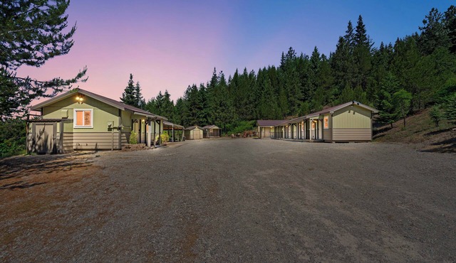 Private 12-Acre Mountain Retreat - Sleeps 16+ - Perfect for Families & Friends