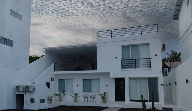 Private Luxury Villa in Galápagos - 5BR w-Terrace & Concierge Service