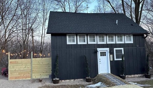 Private Riverfront, Converted Barn *EV Charger*