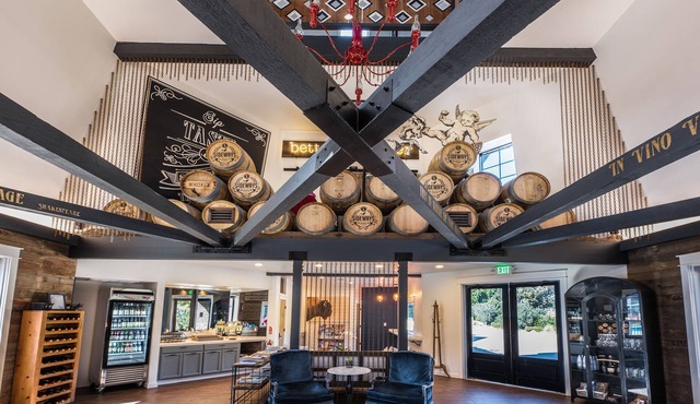 Sideways Inn