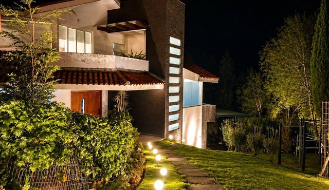 Spacious House + Private Suites | Nature, Garden, and Bonfire | Up to 15 Guests