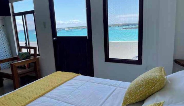Suite with spectacular ocean view, you will wake up to the sound of the sea.