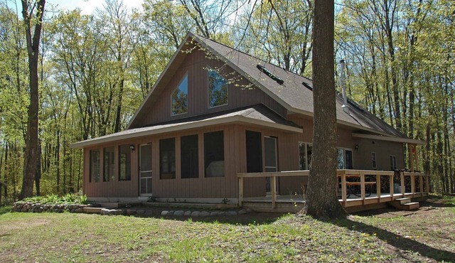 Taylor Lake Point-Secluded, Private, Lake w/Private Dock! ATV/UTV Friendly!