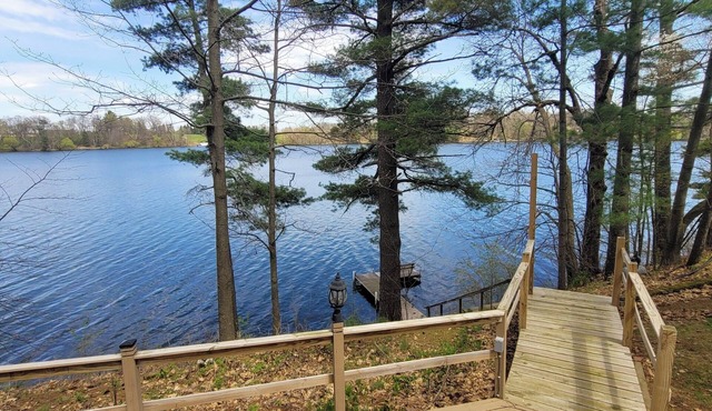 Updated Lakefront cabin with AC in Turtle Lake - 2 bedrooms