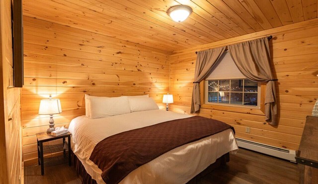 White Mountains Cedar Suite Couples Retreat