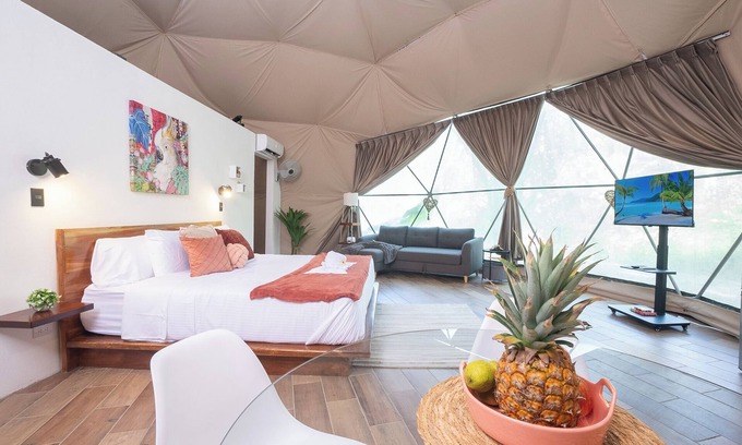 Paquera Cabin | Cockatoo | Unique Dome with pool, near Beach, Isla Tortuga & Bioluminescence!