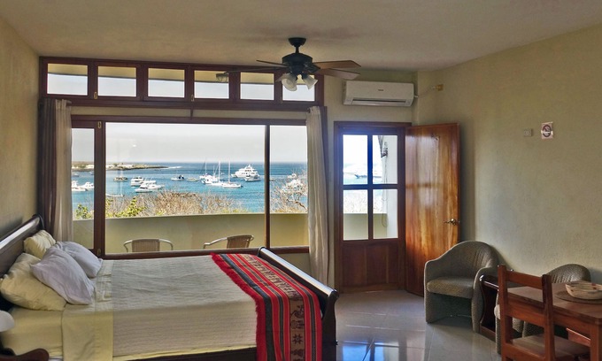 Puerto Baquerizo Moreno Apartment | Galeodan Bonito Suite - your home In Paradise