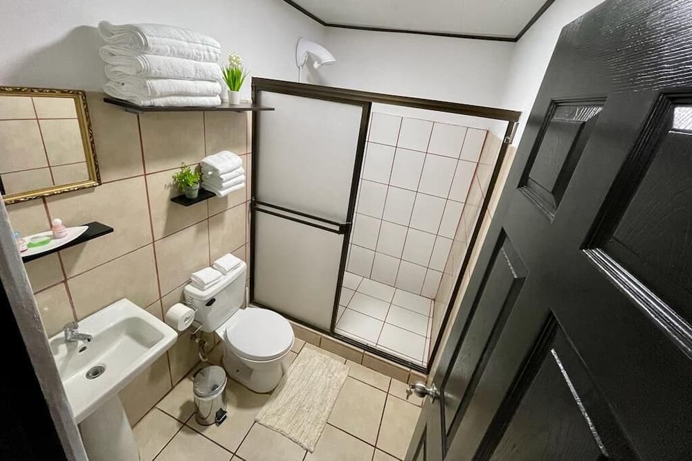 Photo of Bathroom in Cacique