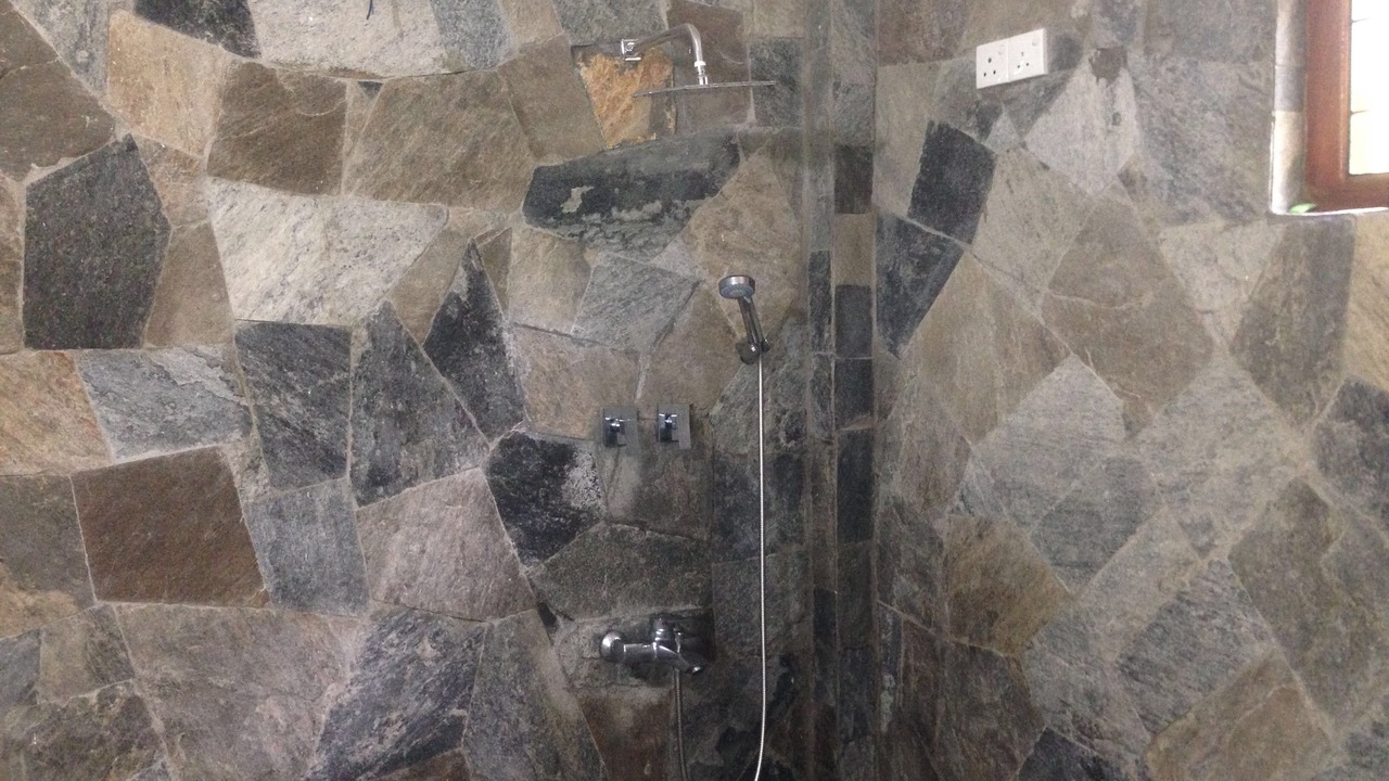 Photo of Bathroom in Hildummulla