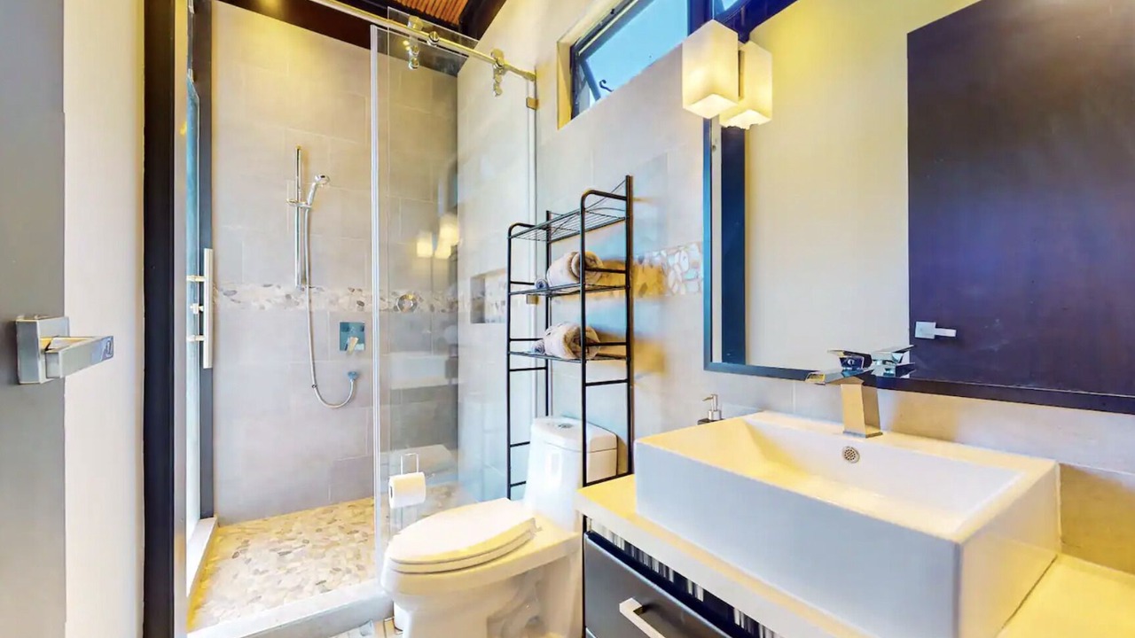 Photo of Bathroom in Dominical