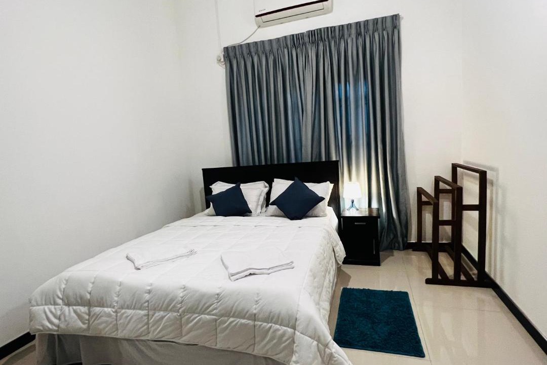 Photo of Bedroom in Kesbewa